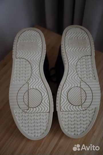 Кроссовки adidas