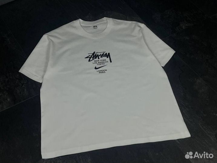 Футболка Stussy Paris Lux