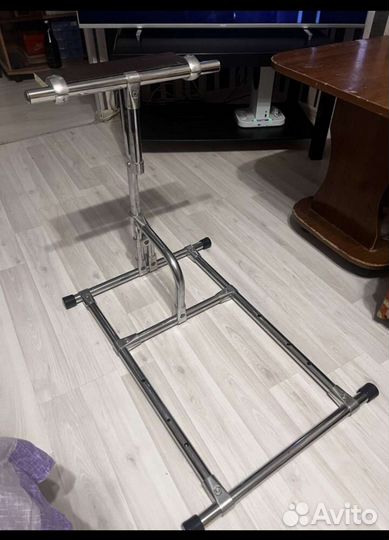 Стойка для игрового руля