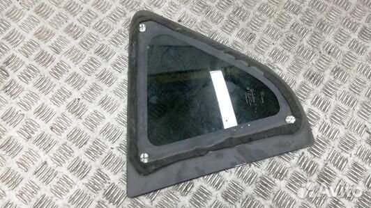 Стекло кузова боковое заднее правое jeep compass 1