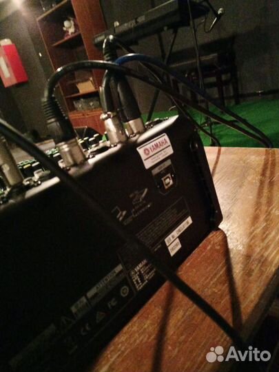 Микшерный пульт yamaha