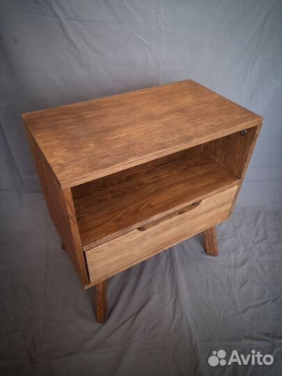 Тумба прикроватная из массива ручной работы