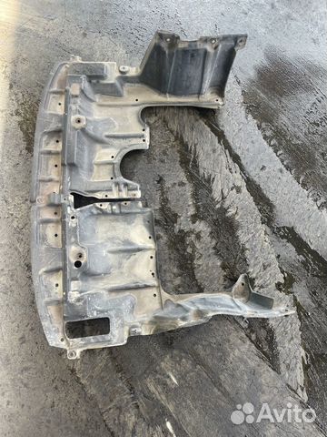 Защита двс лево c Toyota Isis ANM10G 1AZ-FSE