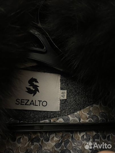 Пальто с мехом песца