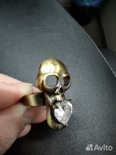 Кольцо с черепом