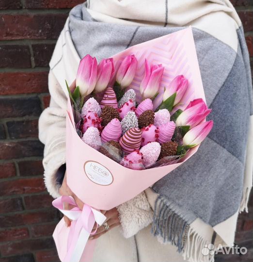 Клубника в шоколаде в коробке Сердце