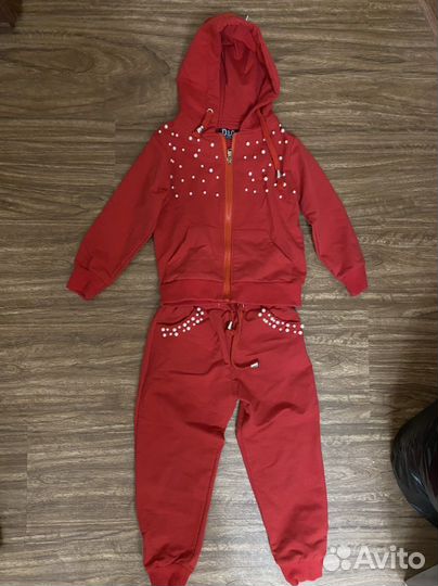 Костюм спортивный