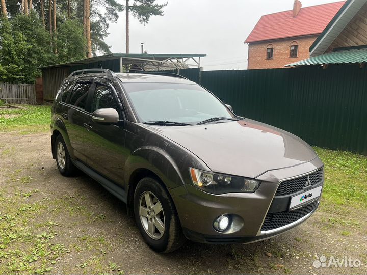 Mitsubishi Outlander 2.4 CVT, 2011, 260 000 км