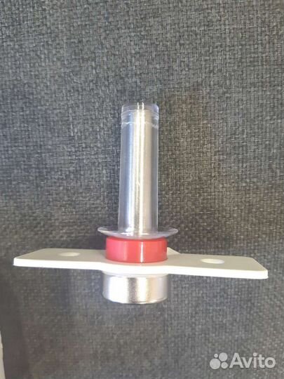 Дверной упор скрытого типа