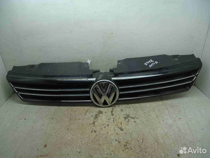 Решетка радиатора для Volkswagen Jetta 6 5C6853653