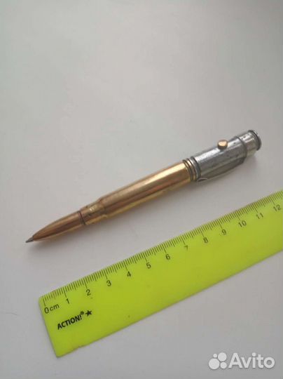 Шариковая ручка 