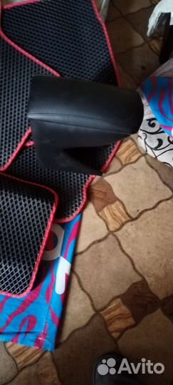 Подлокотник Renault