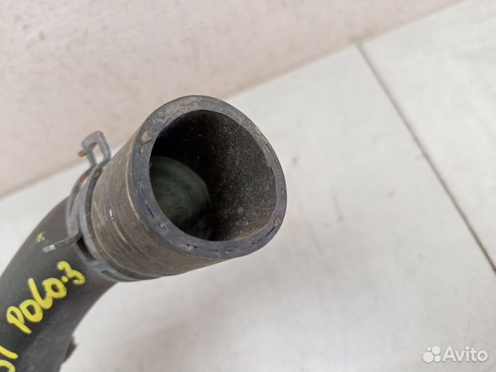 Патрубок системы охлаждения