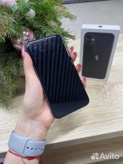 iPhone 11, 64 ГБ