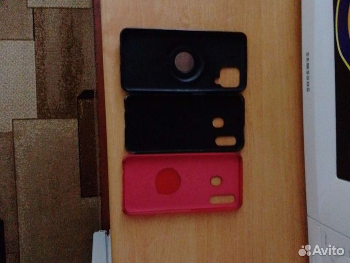 Чехлы для телефонов