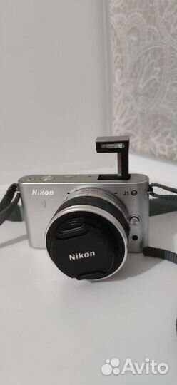 Компактный фотоаппарат Nikon j1