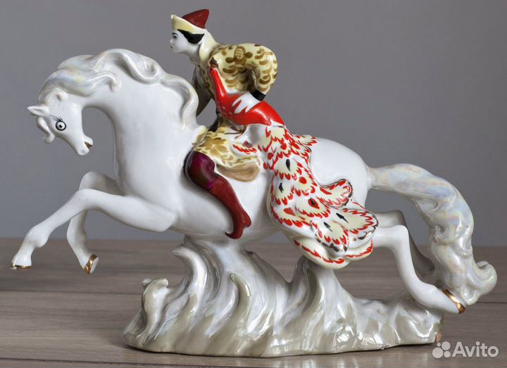 Фарфор статуэтка Иван царевич и жар птица лзфи