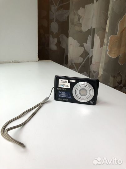 Компактный фотоаппарат sony
