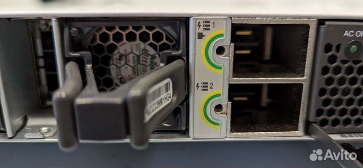 Два Cisco Catalyst 9300 48-port, Network Advantage