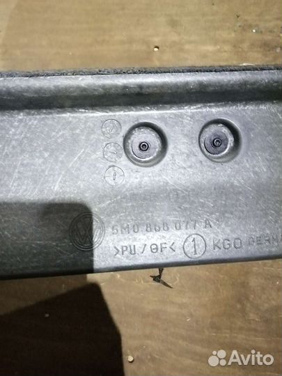 Обшивка багажника VW Golf Plus