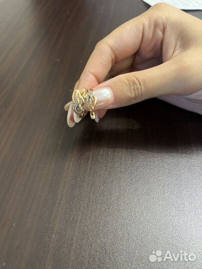 Золотые серьги