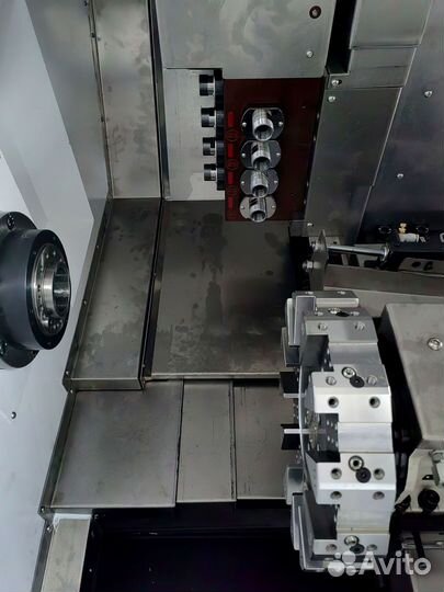 Токарный обрабатывающий центр jsway B8D