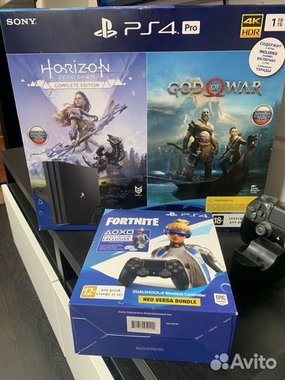 Sony playstation 4 PS4 pro 1tb