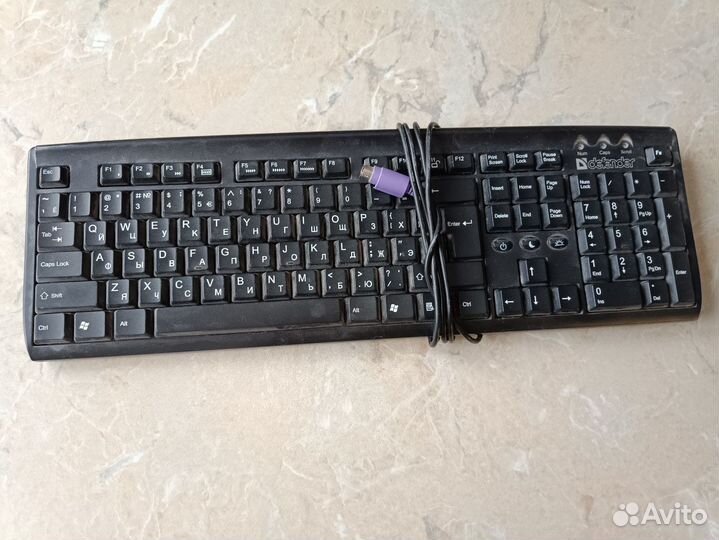 Монитор, клавиатура, колонки