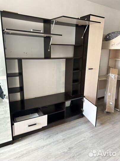 Стенка в гостиную