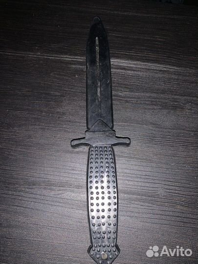 Резиновый нож