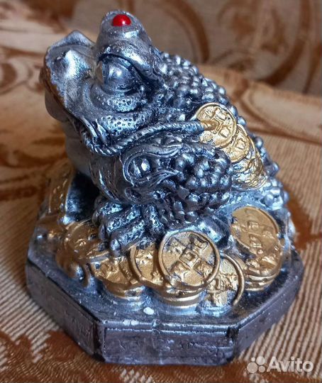 Лягушка денежная