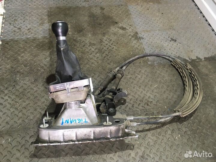 Кулиса кпп с тросами МКПП 6 ст (Volkswagen Tiguan)