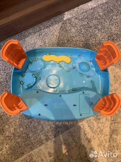 Игрушка стол