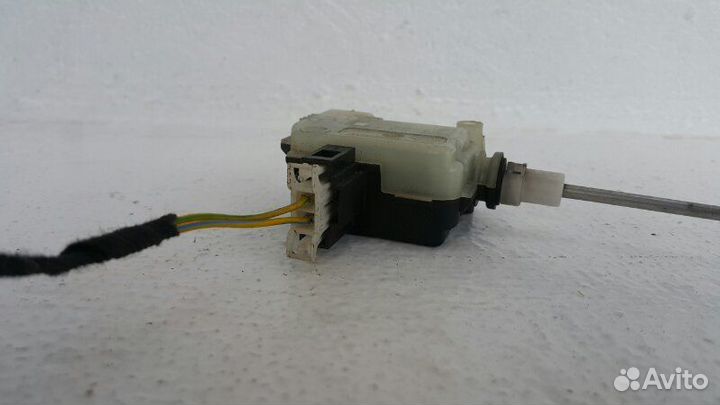 Активатор замка Mercedes-Benz C-Klasse W203 OM646