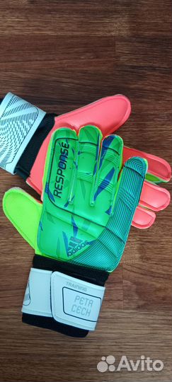 Вратарские перчатки adidas