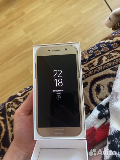 Телефон Samsung galaxy a5 2017