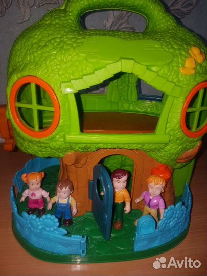 Игрушка домик кукольный с семьей