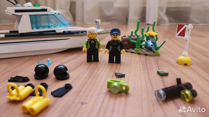 Набор lego city катер оригинал