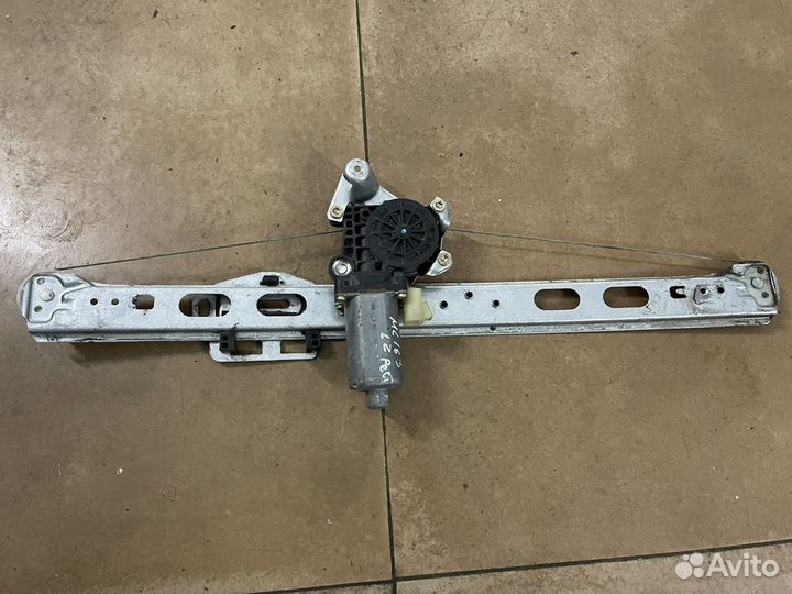 Задний левый стеклоподъемник mercedes w163 ml163 м