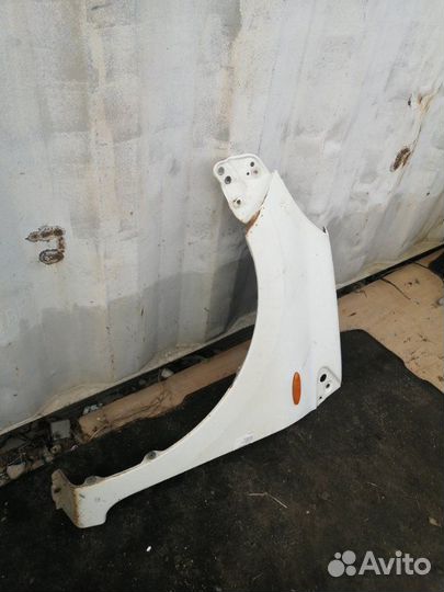 Крыло переднее левое Daihatsu Mira L275