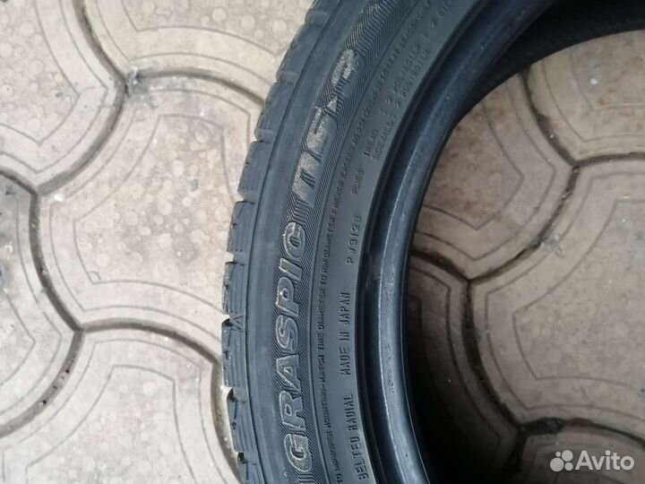 Dunlop Graspic DS3 215/50 R17