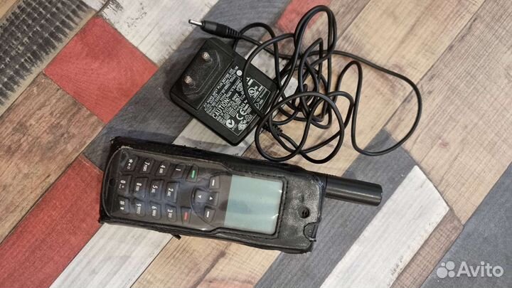 Iridium 9555 спутниковый телефон