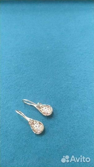 Золотые серьги