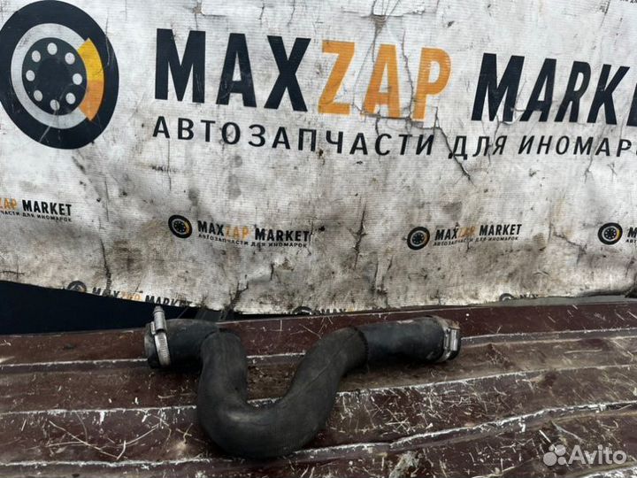 Патрубок охлаждения Peugeot 308 1.6 EP6 2009