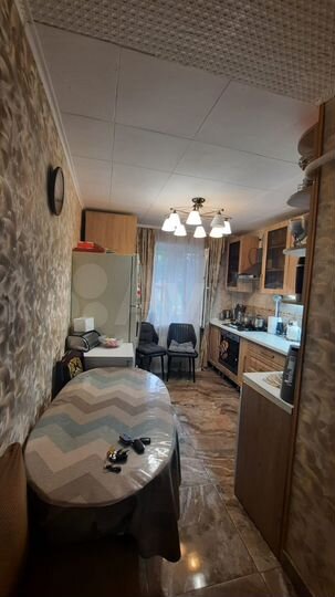 3-к. квартира, 65 м², 1/9 эт.