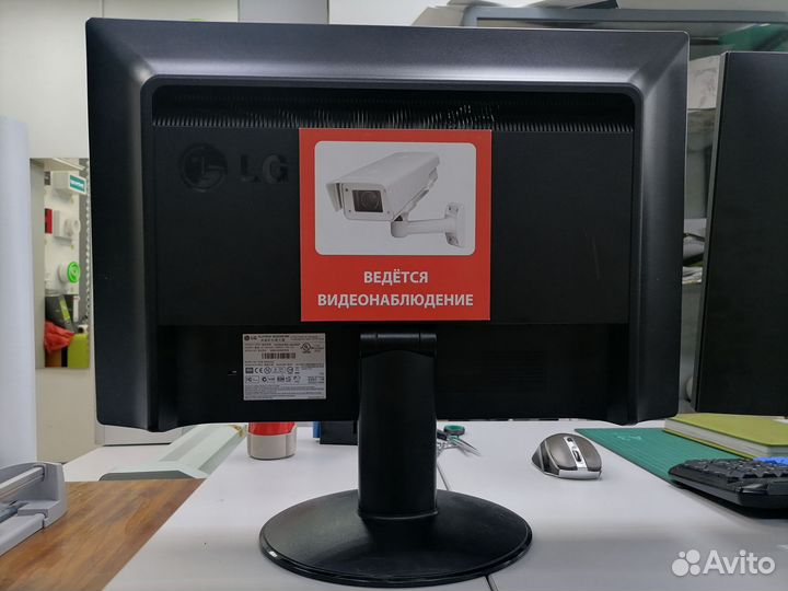 Монитор LG flatron 22