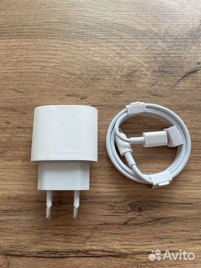 Apple type-C зарядка + кабель Lightening оригинал