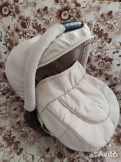 Детское автовтомобильное автокресло и автолюлька