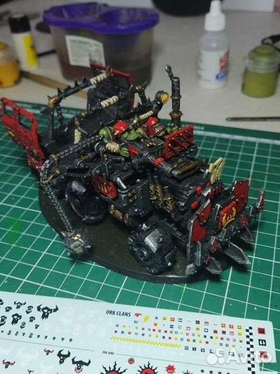 Warhammer 40000 миниатюры ORK trukk