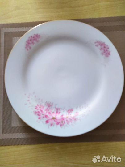 Новый набор тарелок